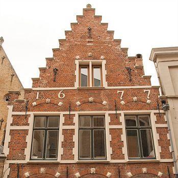 Canal Deluxe Bruges